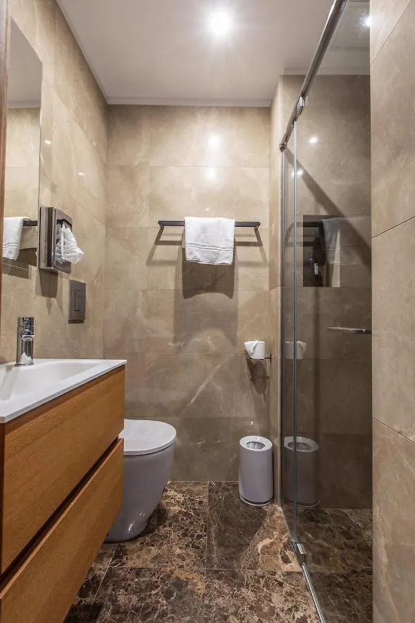 Lb Vacation Rentals I Penthouse 1Br - Cannes Center - Marche Forville - 5 Min Palais, Croisette & Plages