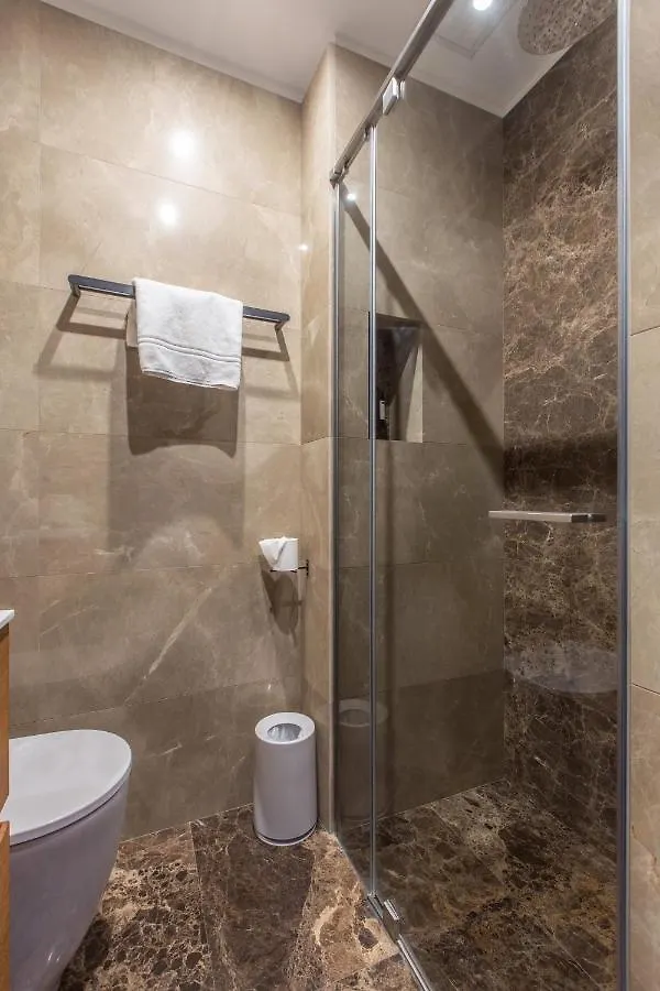 Lb Vacation Rentals I Penthouse 1Br - Cannes Center - Marche Forville - 5 Min Palais, Croisette & Plages Apartment